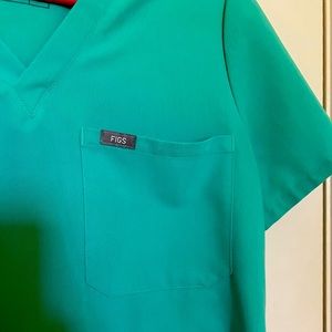 Surgical green FIGS Catarina top only